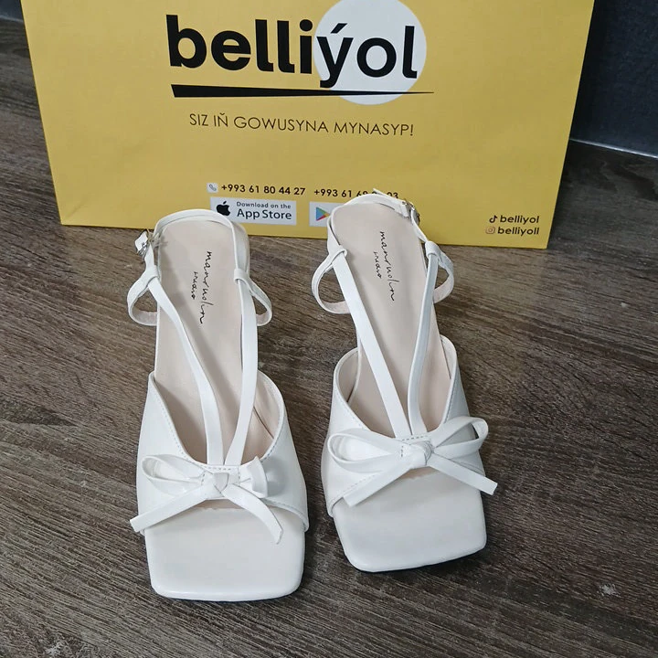 Bantikli ak açyk köwüş — 2