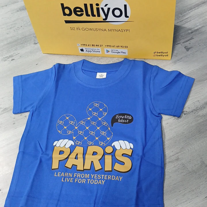 Paris ýazgyly gök çaga futbolkasy — 2