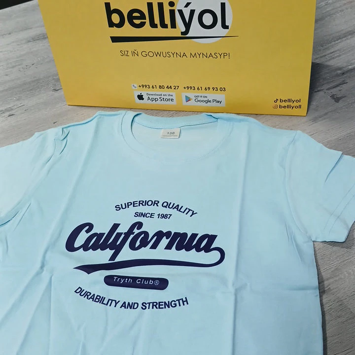 California ýazgyly açyk gök çaga futbolkasy — 2