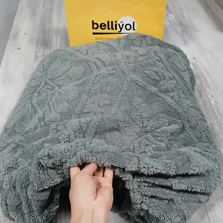 Nagyşly ýaşyl-çal matras düşekçesi — 2