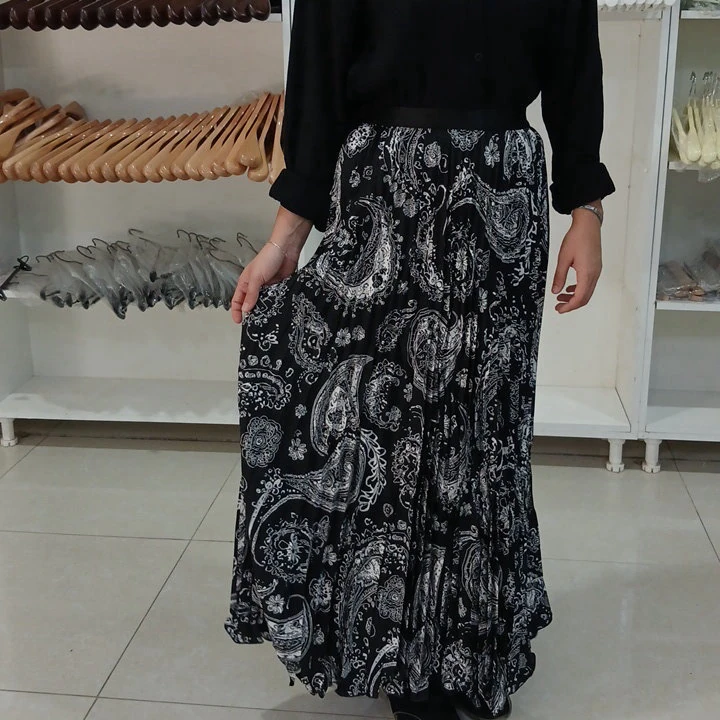 Iri nagyşly gara ýubka — 2