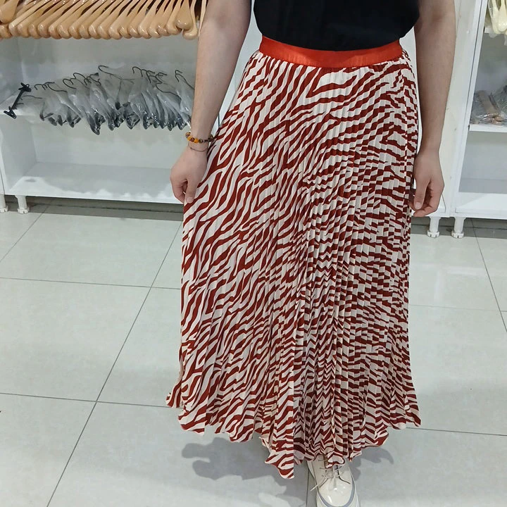 Zebra nagyşly goýy gyzyl ýubka — 2