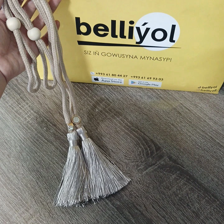 Ýalpyldawuk saçakly perde daňysy, süýtli çaý — 2