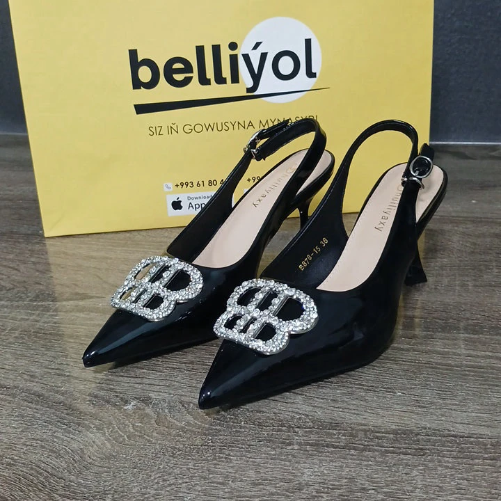 Bezegli laklanan ökjeli köwüş — 2