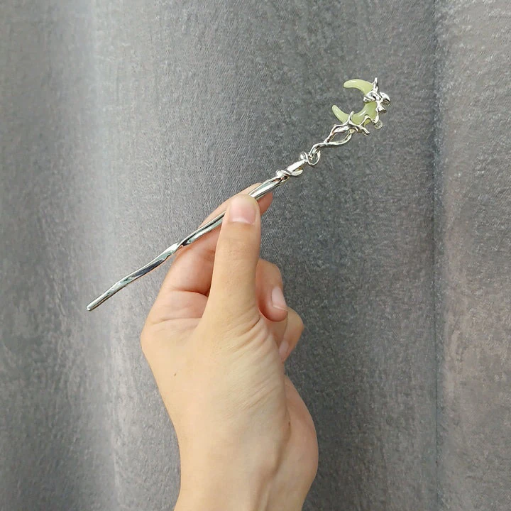 Ýagtylýan ýarym aý şpilka — 2