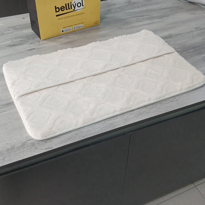 Hammam üçin nagyşly ýumşak haly — 2