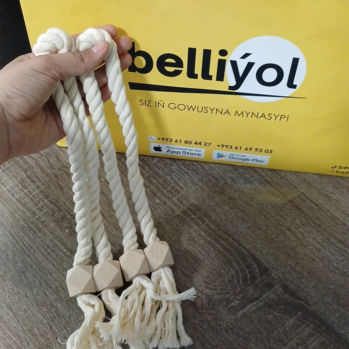 Dörtburç bež magnitli perde saklaýjy — 2
