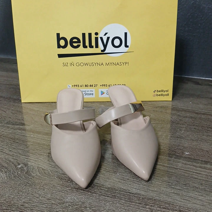 Açyk bež ökjeli köwüş — 2