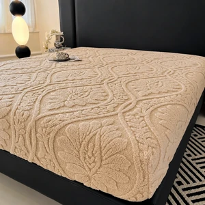 Nagyşly bež matras düşekçesi