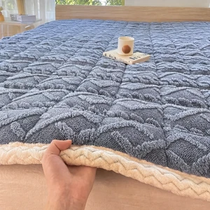 Galyň çal-gök matras düşekçesi