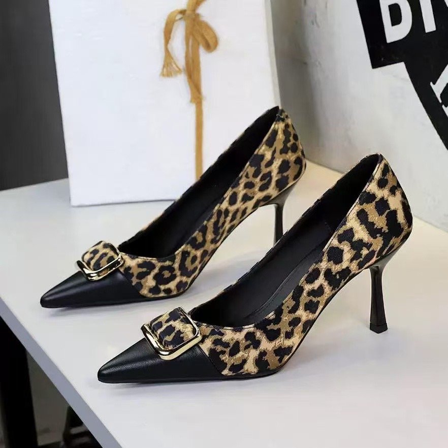 Gulply leopard orta ökjeli köwüş