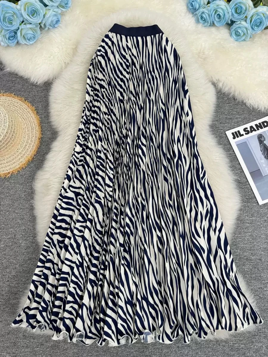 Zebra nagyşly ak-gök ýubka
