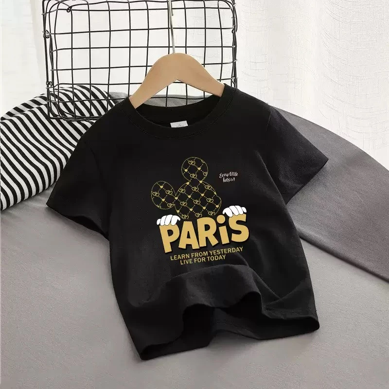 Paris ýazgyly gara çaga futbolkasy